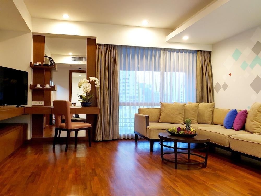 Furamaxclusive Sathorn, Bangkok Hotel Екстериор снимка