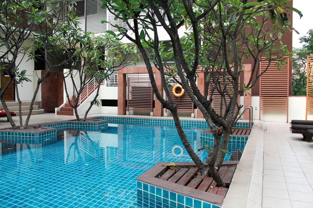 Furamaxclusive Sathorn, Bangkok Hotel Екстериор снимка