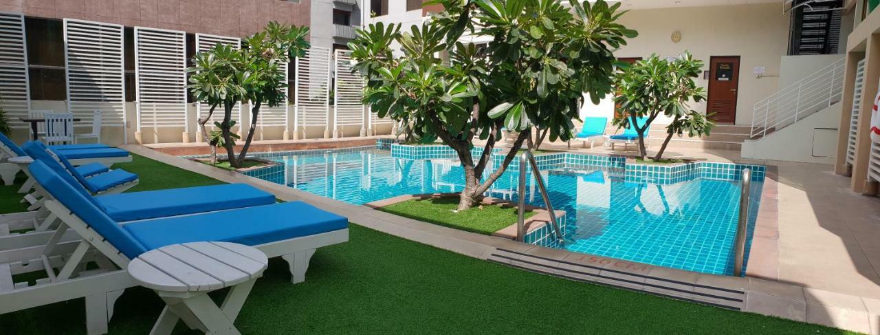 Furamaxclusive Sathorn, Bangkok Hotel Екстериор снимка